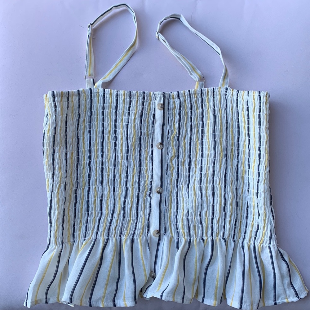Hem &Thread strappy smocked top in size small